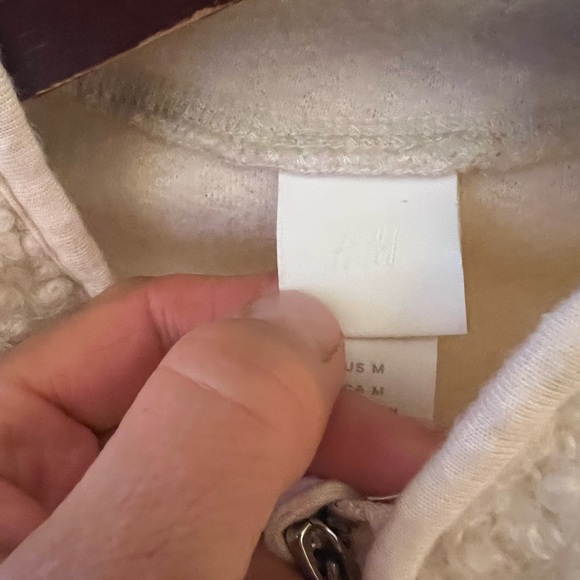 Brand new never used H&M hoodie sweater jacket size M - Picture 3 of 5